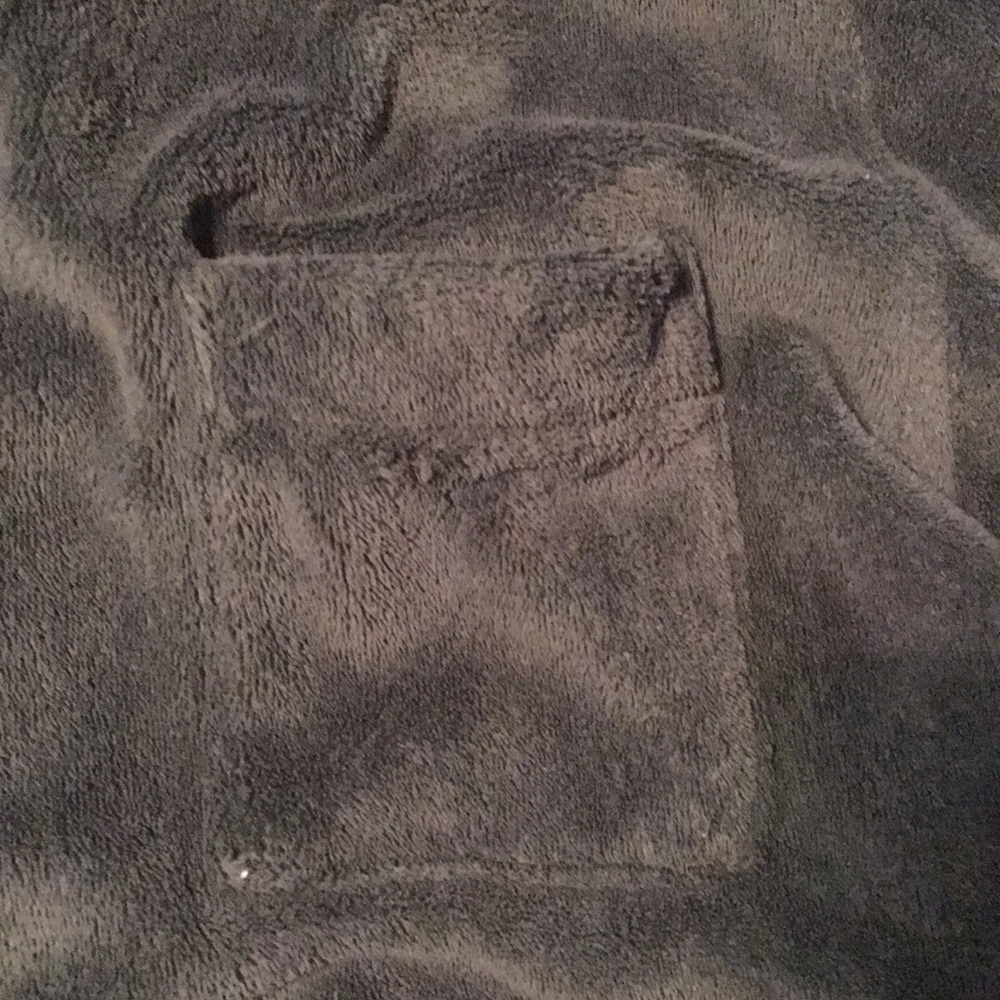 Green Robe - Picture 3 of 4